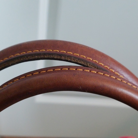 Dooney &Bourke handbag - Picture 3 of 7